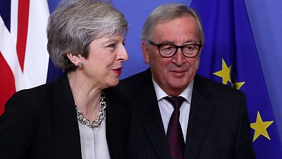 ماي تجري محادثات "بناءة" في بروكسل بشأن الخروج من الاتحاد الأوروبي