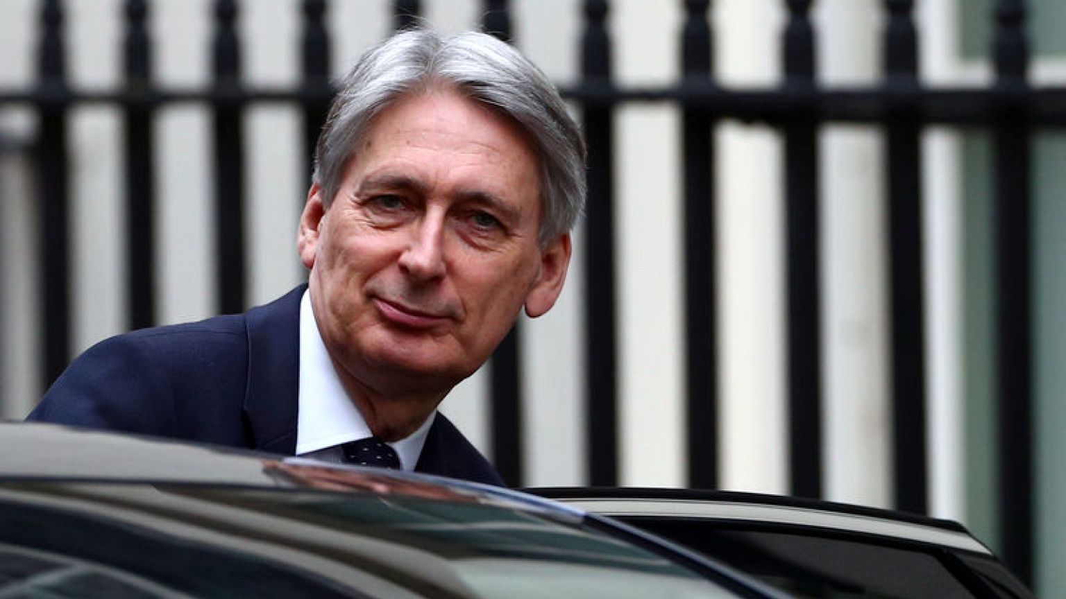 Britain admits warship threat upset China