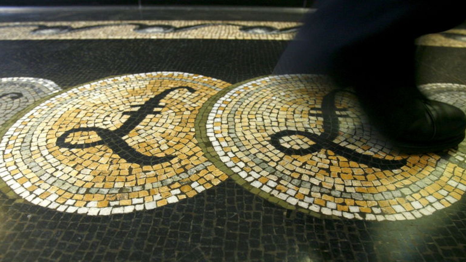 Brexit concerns bite into sterling's share of giant London FX market