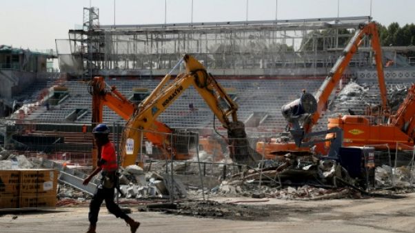 Vue des travaux sur le court central de Roland-Garros, le 24 juillet 2018 Vue des travaux sur le court central de Roland-Garros, le 24 juillet 2018