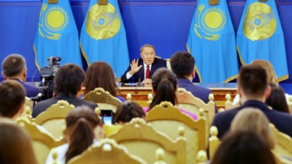 Kazakhstan : le président, déçu des résultats économiques, limoge son gouvernement Kazakhstan : le président, déçu des résultats économiques, limoge son gouvernement