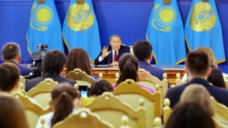 Kazakhstan : le président, déçu des résultats économiques, limoge son gouvernement
