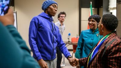 Semenya: la ministre sud-africaine des Sports accuse l'IAAF d'"atteintes aux corps des femmes"