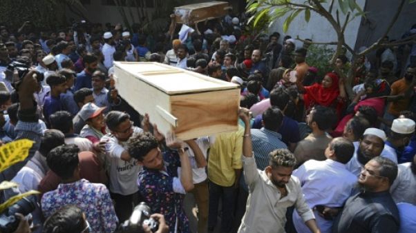 Bangladesh: l'incendie de Dacca aurait pu être beaucoup plus meurtrier (enquête) Bangladesh: l'incendie de Dacca aurait pu être beaucoup plus meurtrier (enquête)