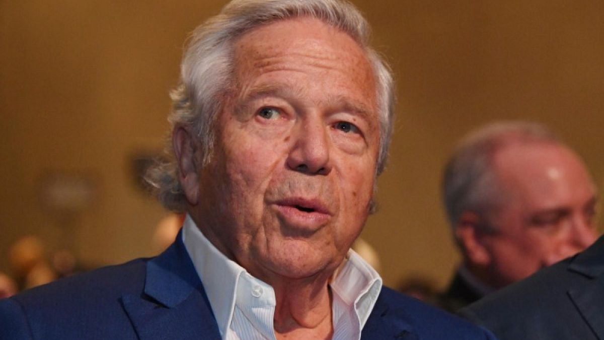 Robert Kraft, owner of NFL champion Patriots, charged in prostitution ...