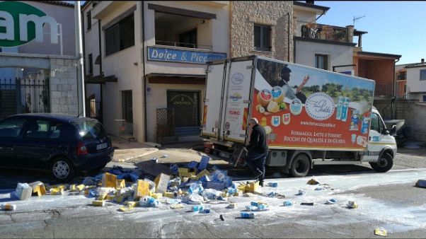 10 pastori indagati per blocchi stradali 10 pastori indagati per blocchi stradali