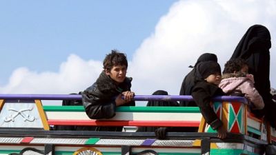 Syrie: les forces antijihadistes espèrent la sortie des derniers civils du réduit de l'EI