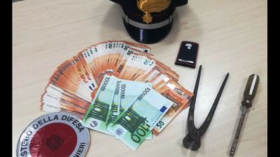 Ruba in casa del figlio, arrestato Ruba in casa del figlio, arrestato