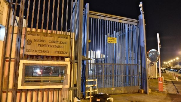 Senza soldi affitto, si fa arrestare Senza soldi affitto, si fa arrestare