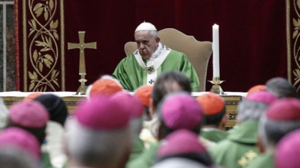 Le pape promet "une lutte à tous les niveaux" contre les abus sexuels Le pape promet "une lutte à tous les niveaux" contre les abus sexuels