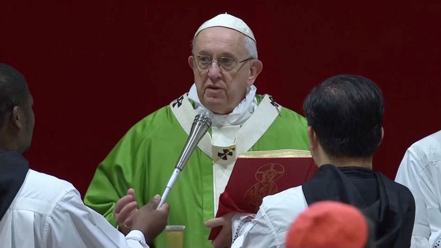 Pope, ending conference, calls for 'all-out battle' against abuse of minors