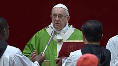 Pope, ending conference, calls for 'all-out battle' against abuse of minors