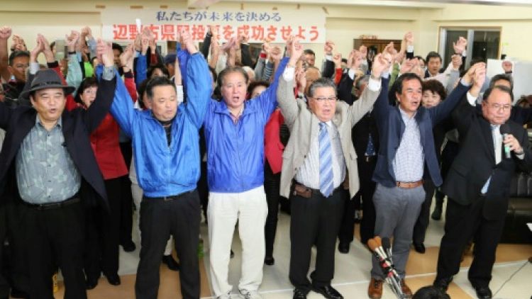 Okinawa vote contre le déplacement d'une base américaine 