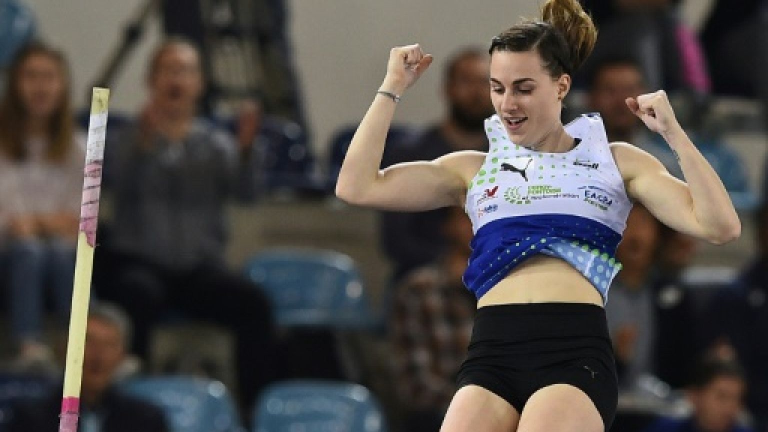 All Star Perche: Ninon Guillon-Romarin bat son record de France en salle à 4,73 m