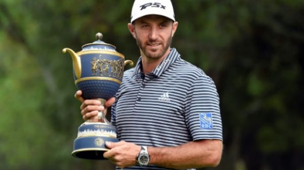 Golf: Dustin Johnson remporte l'Open de Mexico, Woods 10e Golf: Dustin Johnson remporte l'Open de Mexico, Woods 10e