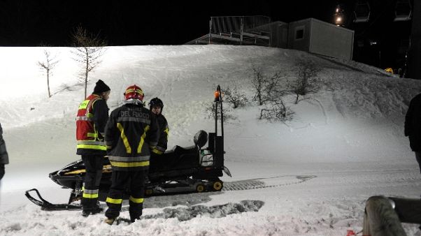 Ragazzo muore in motoslitta, grave padre Ragazzo muore in motoslitta, grave padre