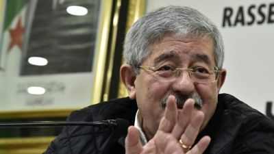 5e mandat de Bouteflika en Algérie: les urnes trancheront, dit le Premier ministre