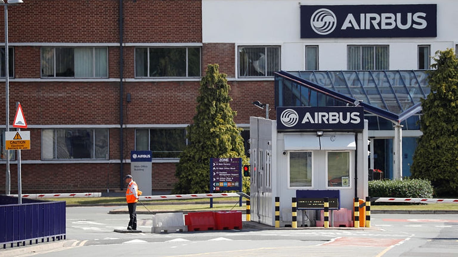 Brexit delay becoming full economic crisis - aerospace group
