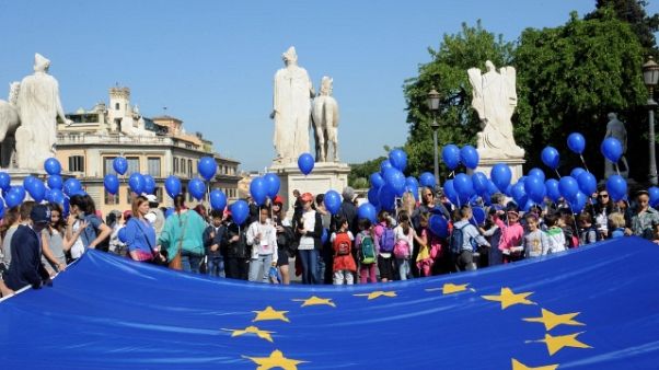 Dibattiti sull'Ue con 'Memo4Europe' Dibattiti sull'Ue con 'Memo4Europe'