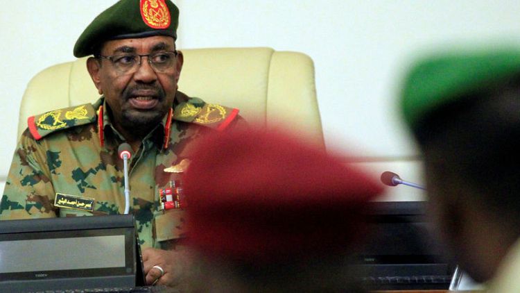 الرئيس السوداني يحظر الاحتجاجات في إجراءات طارئة جديدة