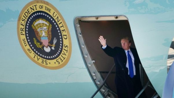 Trump s'envole vers le Vietnam pour son sommet avec Kim Jong Un Trump s'envole vers le Vietnam pour son sommet avec Kim Jong Un