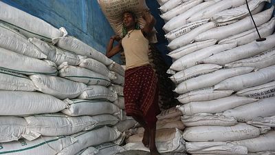 حصري-إيران تشتري السكر الخام من الهند للمرة الأولى في 5 سنوات
