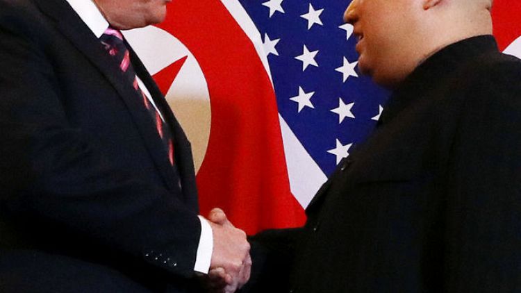 ترامب يشيد بعلاقته بزعيم كوريا الشمالية ويقول إنه "راض" عن المحادثات