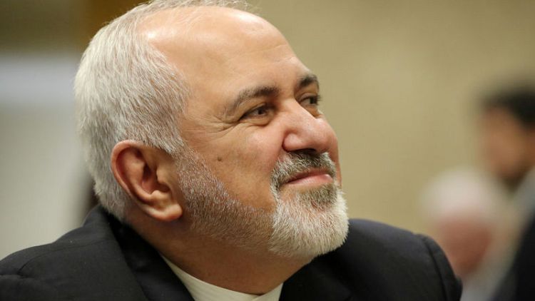 ظريف يشكر المسؤولين والشعب الإيراني على دعمه بعد تقديم استقالته