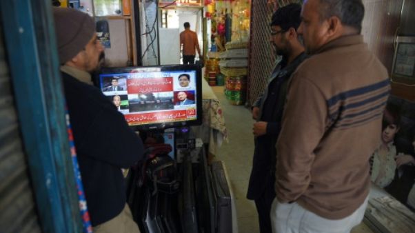 Crise au Cachemire: le Pakistan ferme son espace aérien Crise au Cachemire: le Pakistan ferme son espace aérien