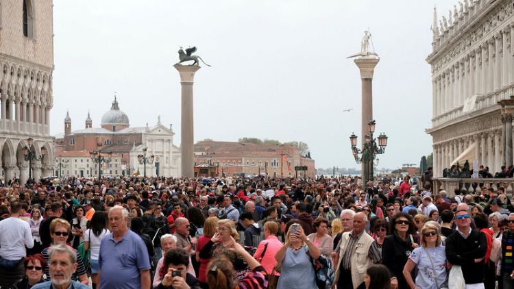 مدينة البندقية الإيطالية تفرض على السائحين رسوم دخول