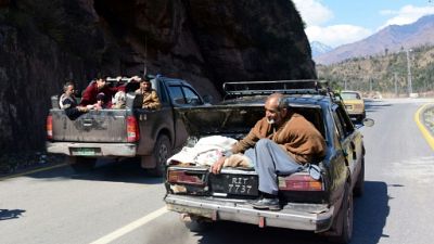 Au Cachemire, les habitants fuient de crainte d'un nouveau conflit indo-pakistanais