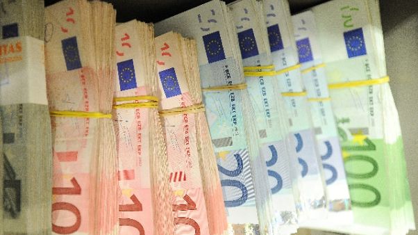 Ex antiquario arrestato per estorsione Ex antiquario arrestato per estorsione