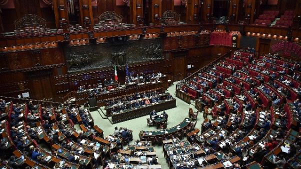 Dissenso M5S, 3 No a stop Global compact Dissenso M5S, 3 No a stop Global compact
