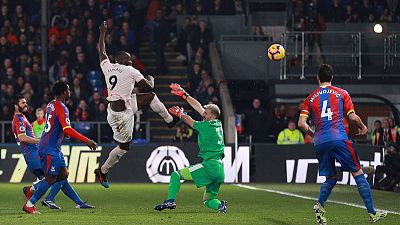 Lukaku inspires Man United to 3-1 win at Palace