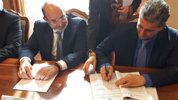 Crimi, serve ricostruzione di qualità Crimi, serve ricostruzione di qualità