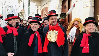 Carnevale: Decaro 'Gran cornuto' 2019 Carnevale: Decaro 'Gran cornuto' 2019
