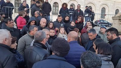 Latte: si decide su tregua protesta Latte: si decide su tregua protesta