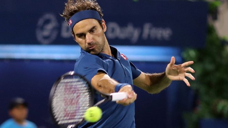 Federer fends off Fucsovics for Dubai semi-final spot