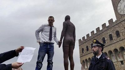 Sale su parapetto Uffizi Sale su parapetto Uffizi
