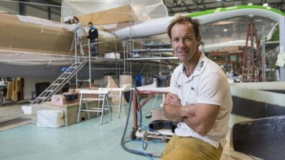 Thomas Coville dévoile son bateau géant atypique, "Sodebo Ultim 3" Thomas Coville dévoile son bateau géant atypique, "Sodebo Ultim 3"