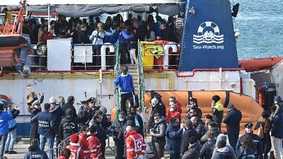 Ong, in corteo Milano per diritti tutti Ong, in corteo Milano per diritti tutti