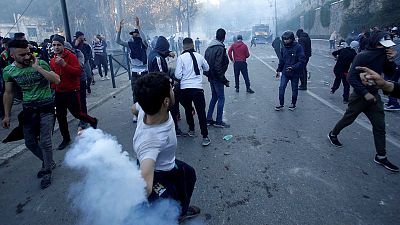 وكالة الأنباء الرسمية: إصابة 183 في الاحتجاجات بالجزائر