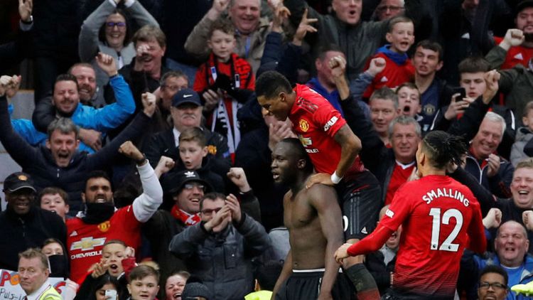Lukaku shines as Man United rally to beat Southampton