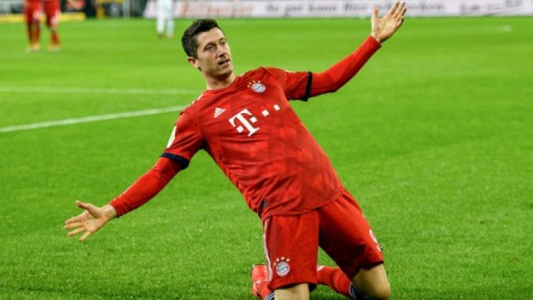 Allemagne: le Bayern impressionne et revient en tête à égalité avec Dortmund