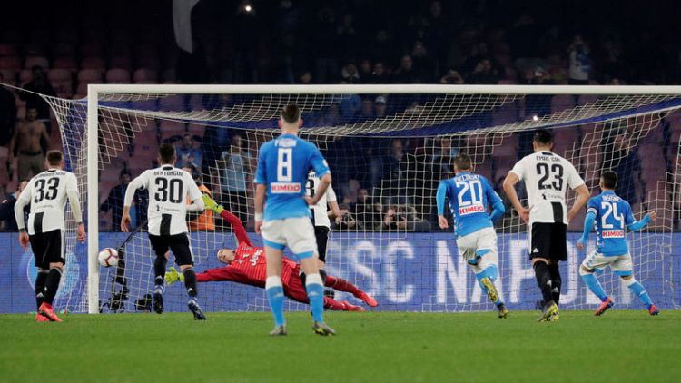 Juve win after two sent off and Napoli miss late penalty