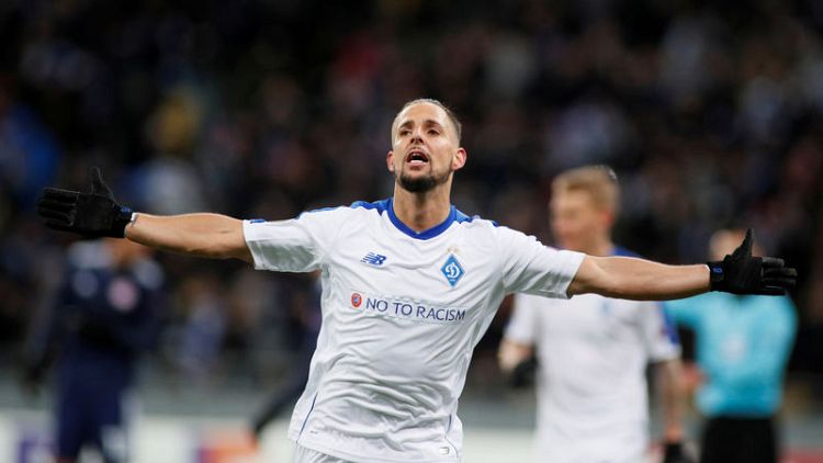 Dynamo Kiev's Sol out of Chelsea game with shoulder injury