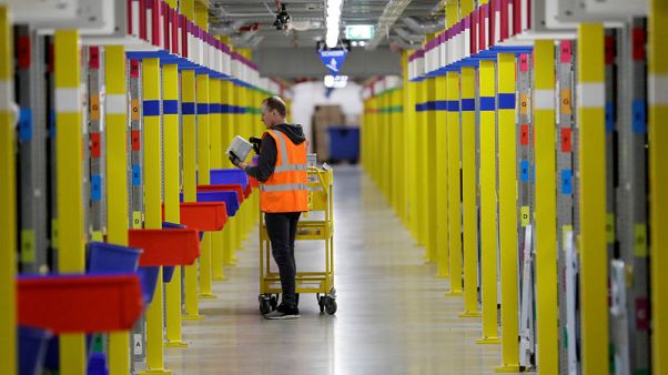 Online boom delivers big returns for central European warehouses Online boom delivers big returns for central European warehouses