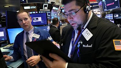 وول ستريت تفتح مستقرة والمستثمرون يركزون على محادثات التجارة وول ستريت تفتح مستقرة والمستثمرون يركزون على محادثات التجارة