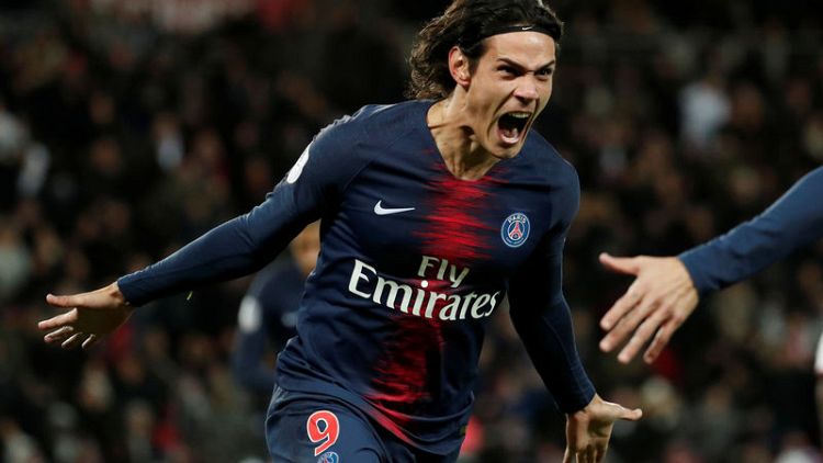 PSG's Cavani faces late fitness test for United clash