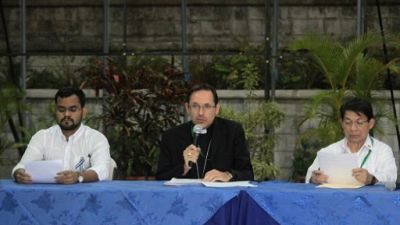 Dialogue au Nicaragua: accord sur une "feuille de route" Dialogue au Nicaragua: accord sur une "feuille de route"